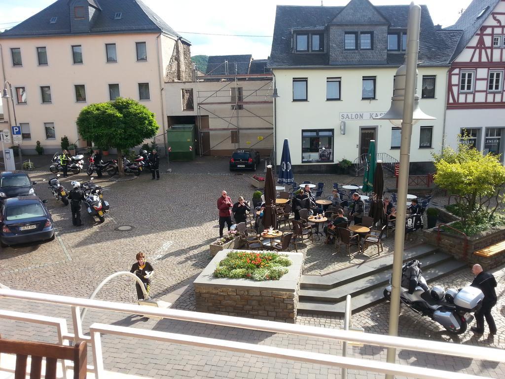 Pension "Am Markt" Treis-Karden Extérieur photo