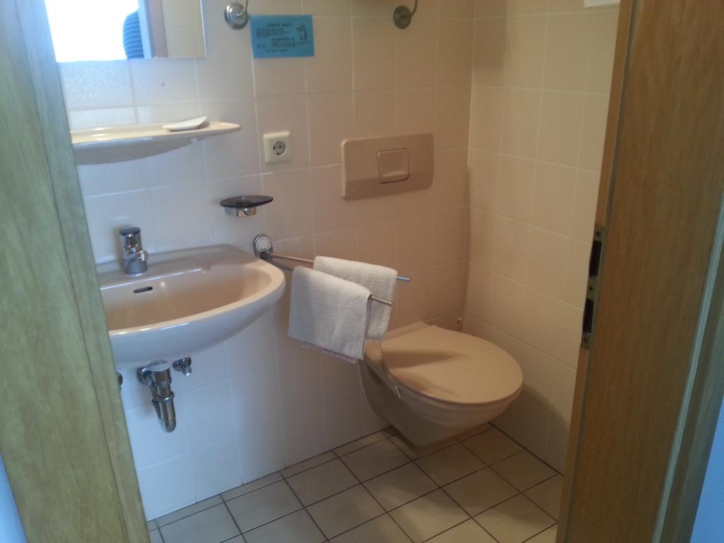 Pension "Am Markt" Treis-Karden Chambre photo